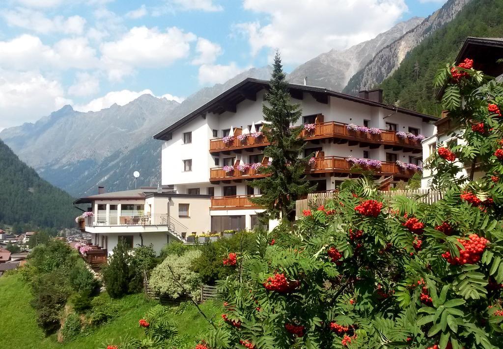 Hotel Garni Fiegl Apart Sölden Exterior foto