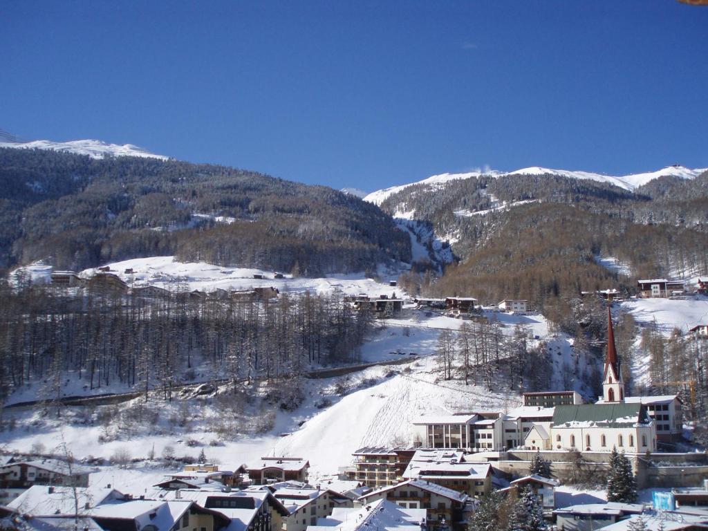 Hotel Garni Fiegl Apart Sölden Exterior foto